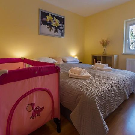 Komfortowy Apartament W Centrum Ustronia Екстериор снимка