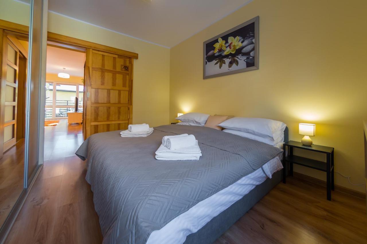 Komfortowy Apartament W Centrum Ustronia Екстериор снимка
