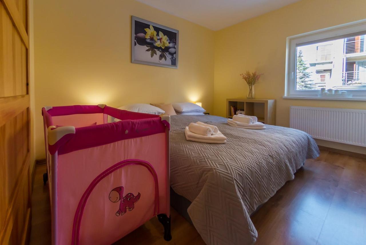 Komfortowy Apartament W Centrum Ustronia Екстериор снимка