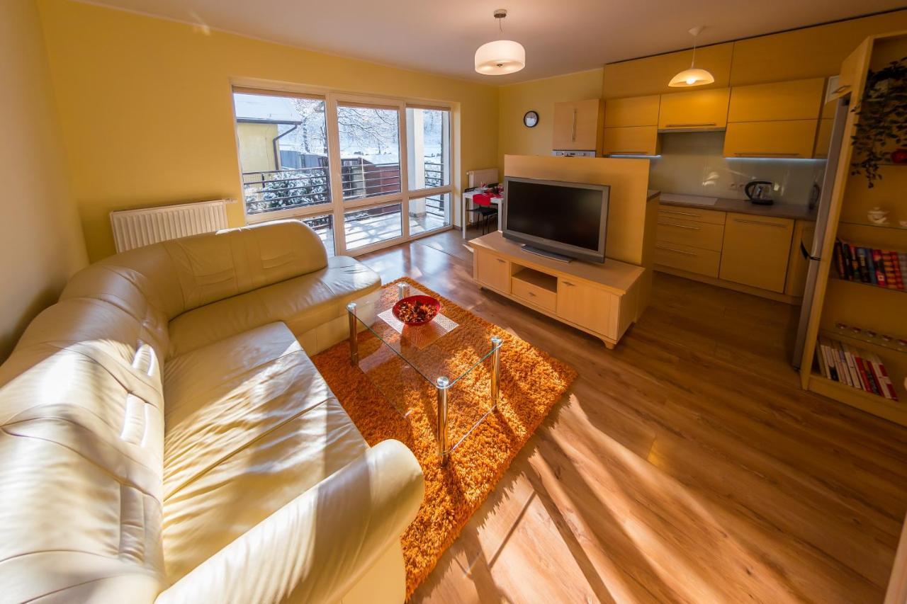 Komfortowy Apartament W Centrum Ustronia Екстериор снимка