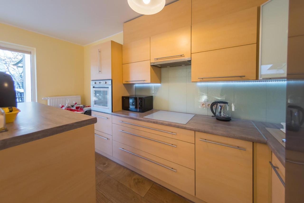 Komfortowy Apartament W Centrum Ustronia Екстериор снимка
