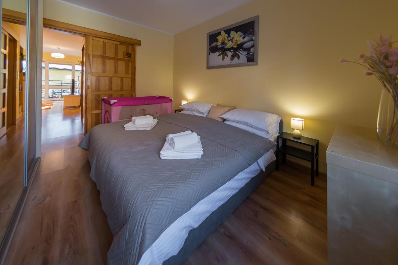 Komfortowy Apartament W Centrum Ustronia Екстериор снимка