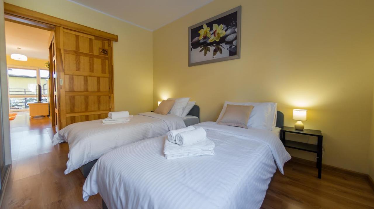 Komfortowy Apartament W Centrum Ustronia Екстериор снимка