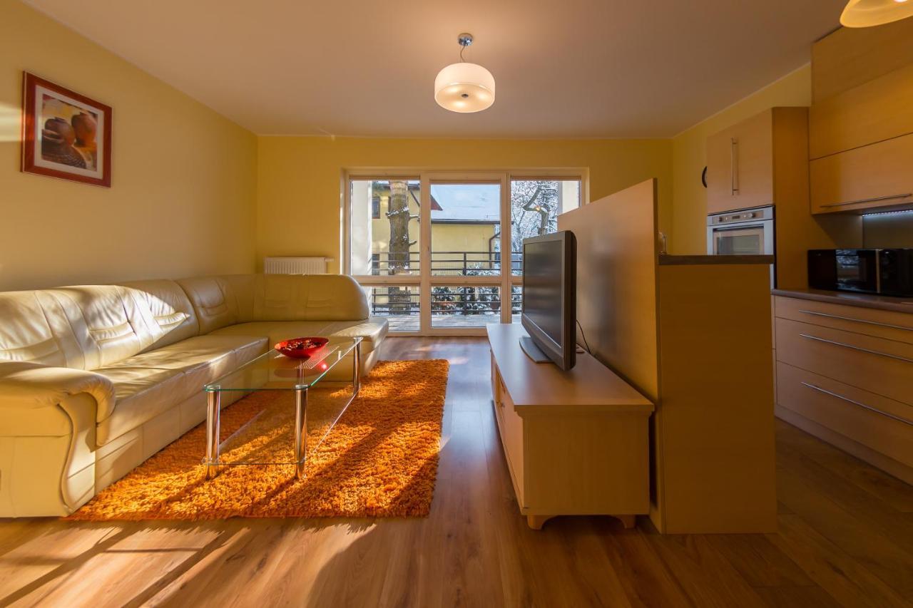 Komfortowy Apartament W Centrum Ustronia Екстериор снимка